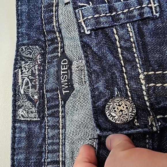 Silver twisted dark wash 30x33 boot cut jeans - Picture 6 of 8